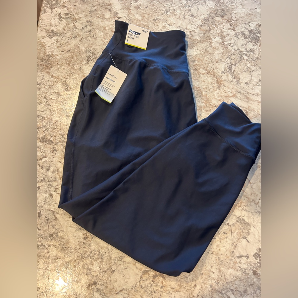 Old Navy Women's Powersoft Joggers Size Large NWT